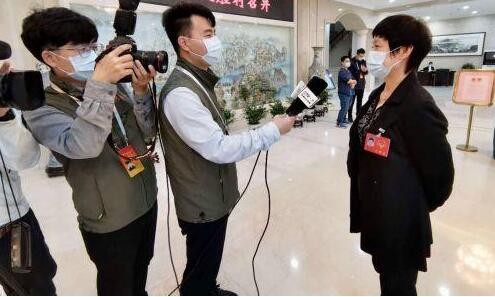 “瘦身不能瘦腰包，轻食连锁「超能鹿战队」LU重磅来袭”